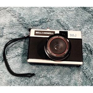 Bell & Howell 35J Compact Film Camera in Black and Silver untested